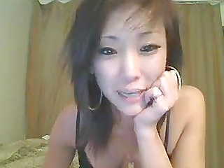 Hot asian webcam seductress
